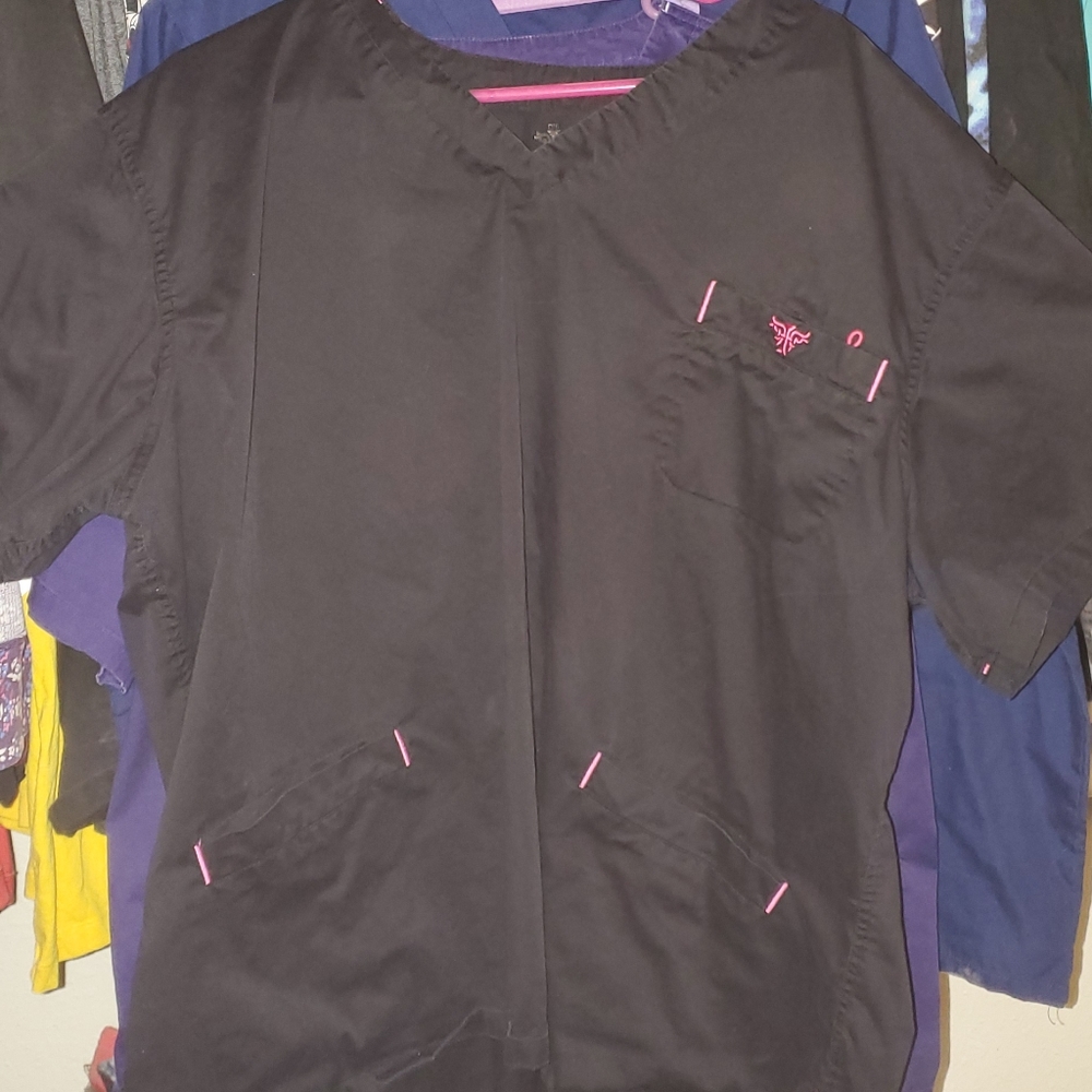 Scrub top Dk grey/pink